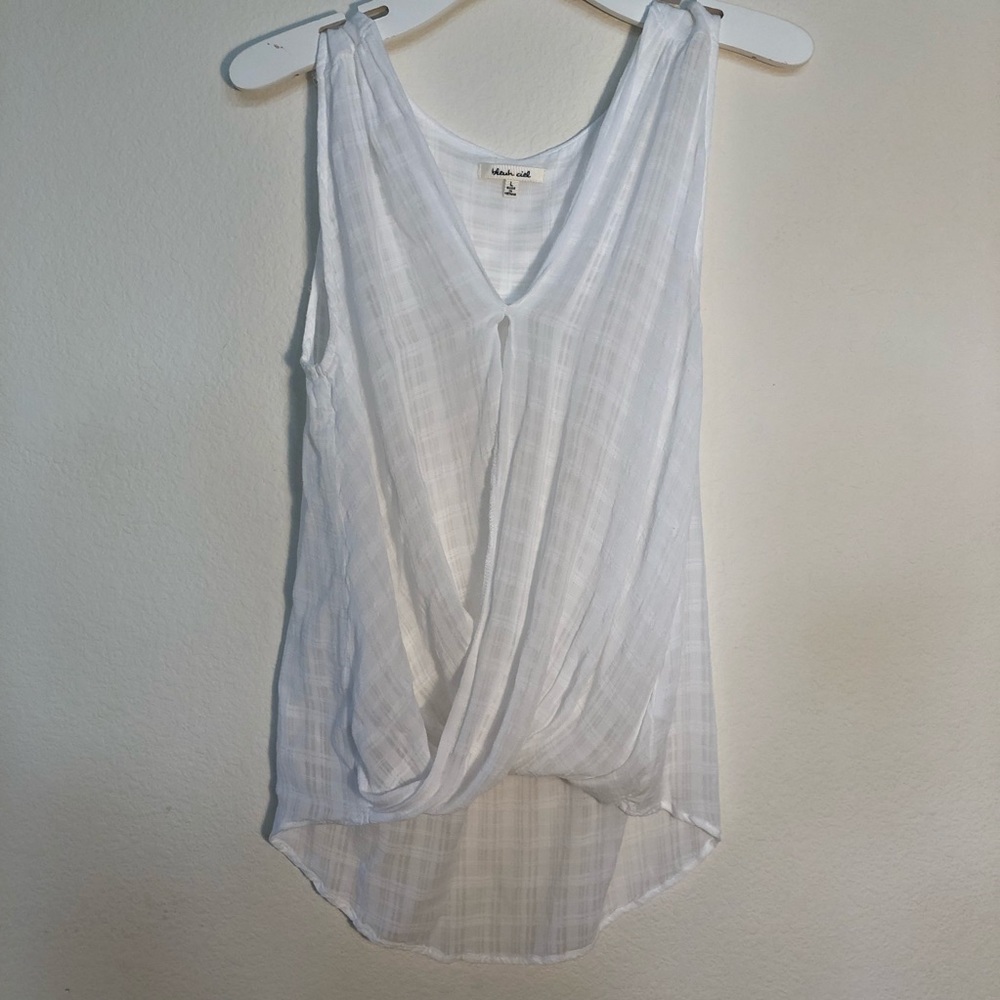 Women’s sleeveless tank